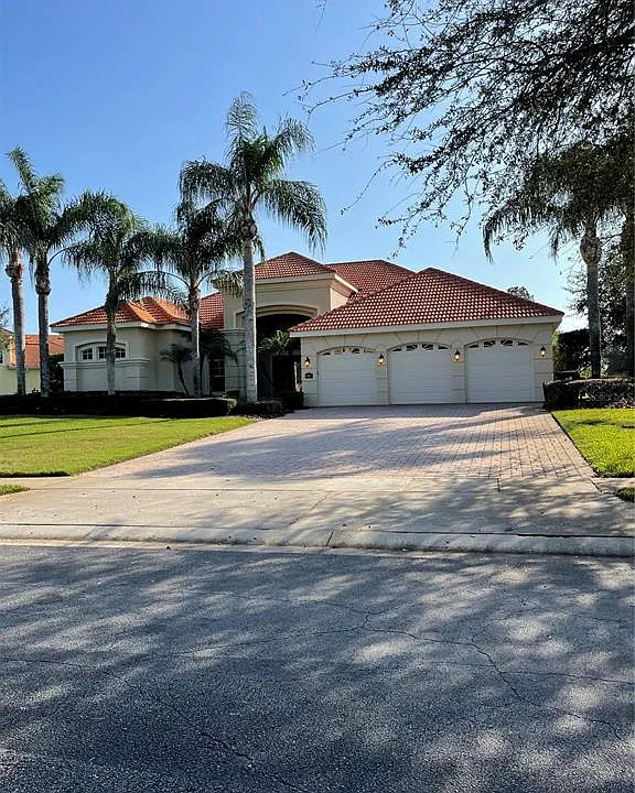 1837 Watermere Ln