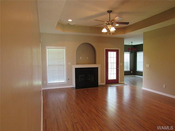 2nd image of 2303 Stardust Dr