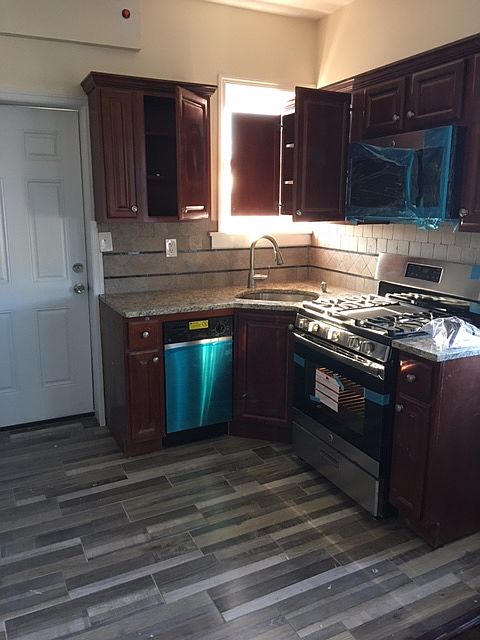 1st image of 393 Main St APT 10