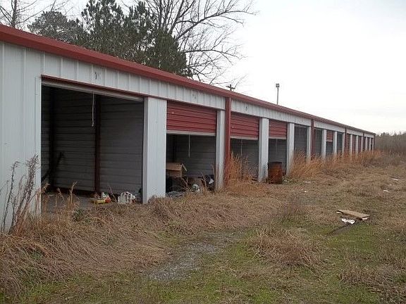 2nd image of 8221 Us Highway 63