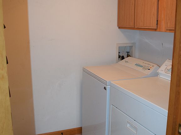 Laundry room & storage