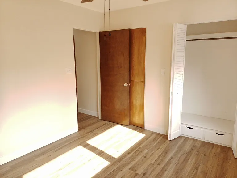 201 Circle Dr — Photo 15