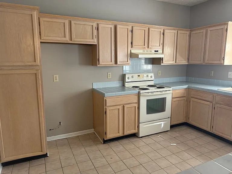 1944 Woodrun Dr — Photo 12