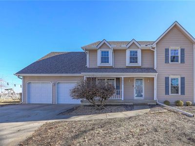 1023 SE Timbercreek Ln, Lees Summit, MO, 64081