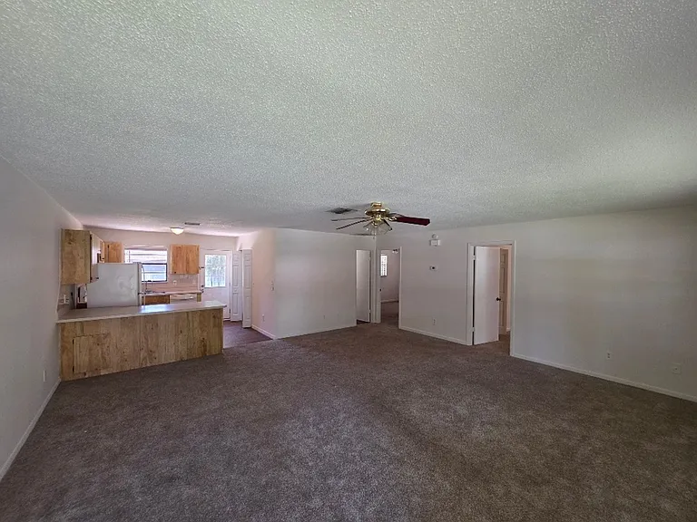 1512 Juniper Dr — Photo 3