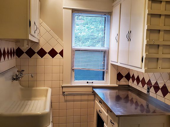5th image of 2110 Kenilworth Pl #2