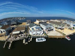 310 W Bayview Dr, Lavallette, NJ 08735