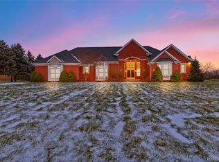 72824 Solanus Dr, Romeo, MI 48065