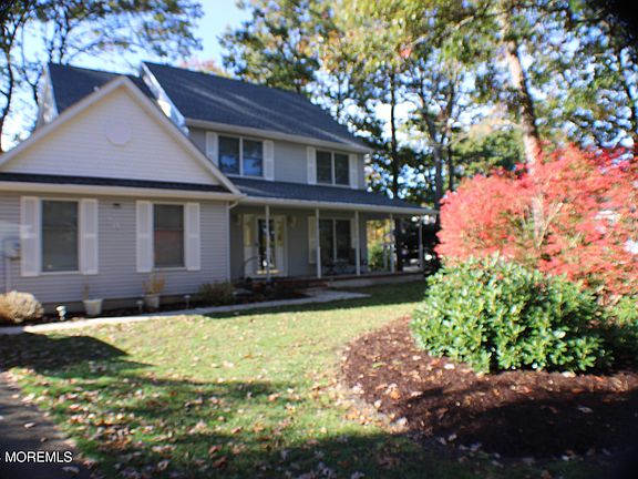 4th image of 701 Eton Court