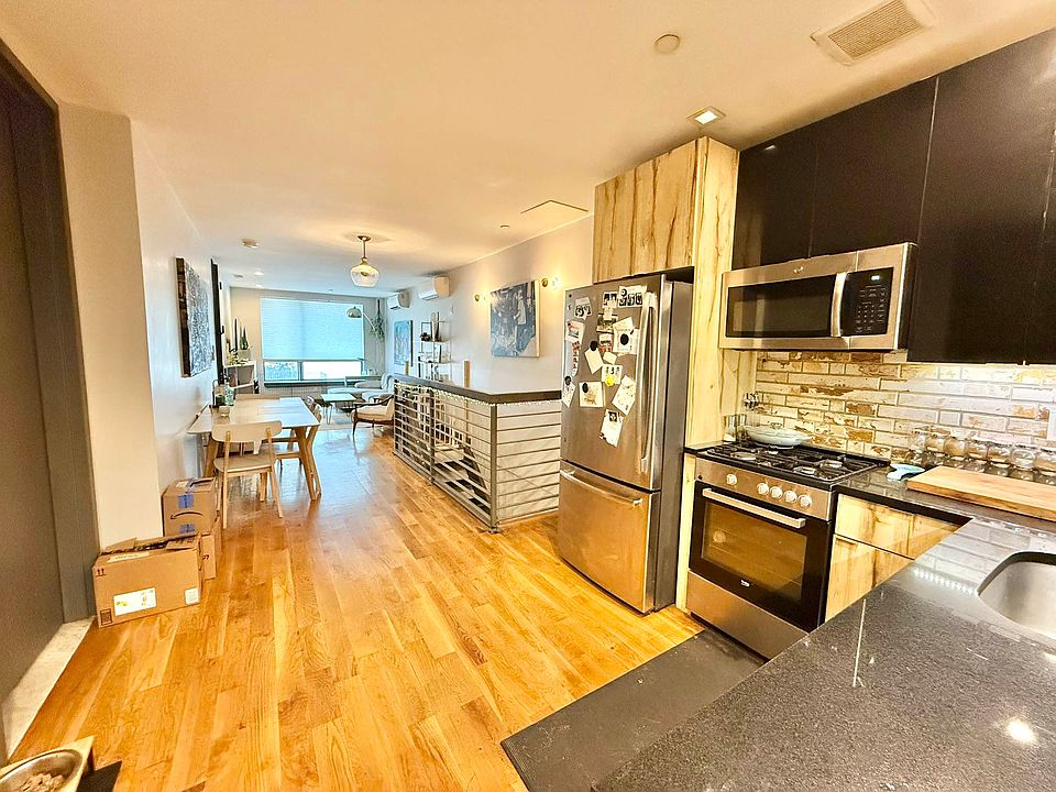 1st image of 374 Kosciuszko St APT 1