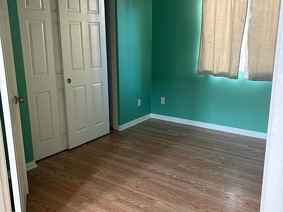3rd image of 11238 Bean St