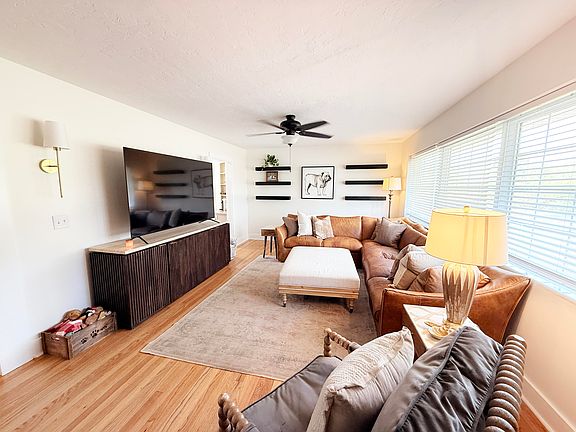 4th image of 701 Rockwood Dr
