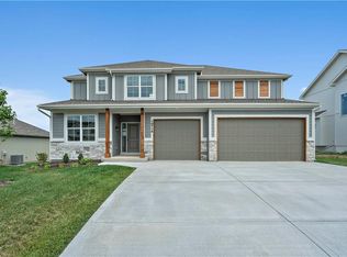 10715 N Fairmount Ave, Kansas City, MO 64155