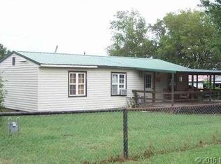 1008 E Atlanta St, Okemah, OK 74859
