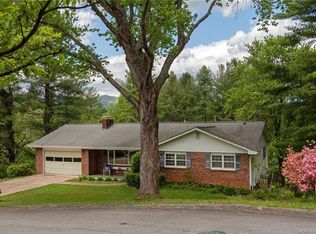 275 Delphia Dr, Brevard, NC 28712