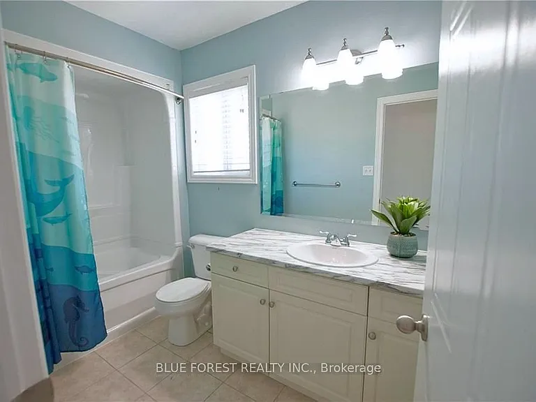 1918 Gough Ave — Photo 22