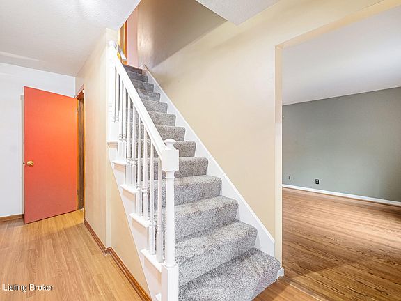 3rd image of 3713 Whitehall Ct