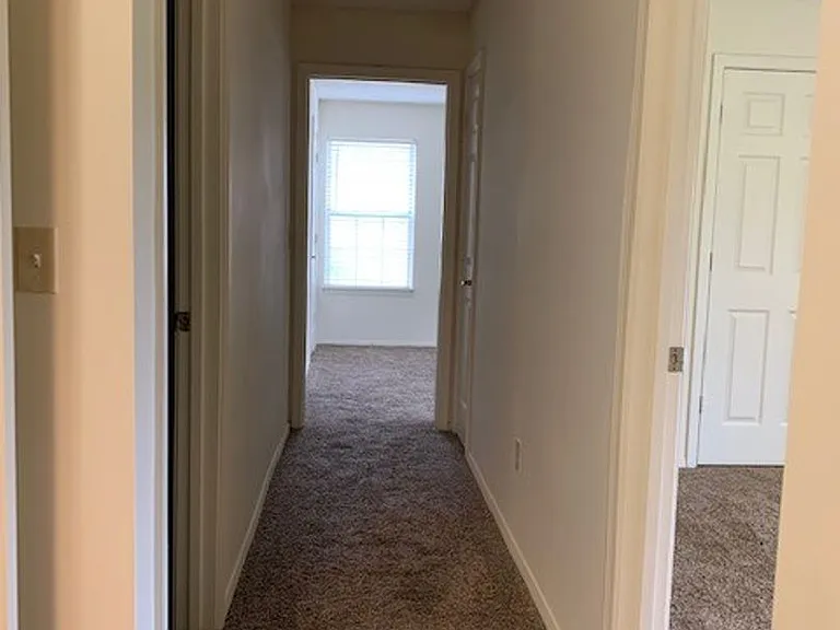 Hamilton at Turman Farms Apartments — Photo 82