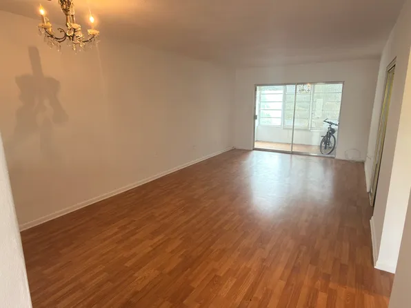 19000 NE 3rd Ct APT 418, Miami, FL 33179