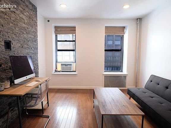 3rd image of 318 W 36th St APT 5B