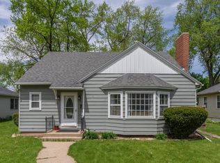 1019 E Wisconsin St, Delavan, WI 53115