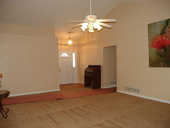4th image of 4990 Donny Brook Ln