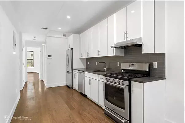 Rented by Compass | media 9