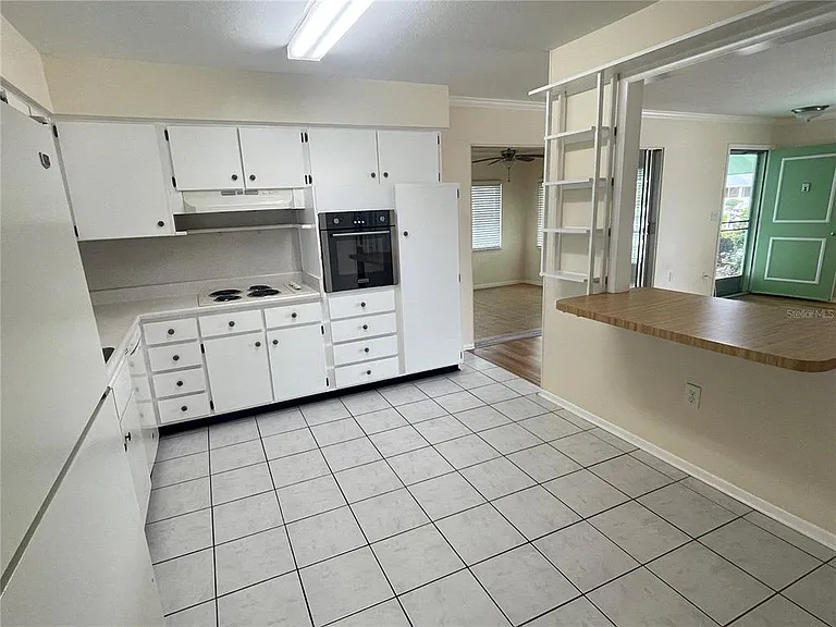 701 Cypress Pl — Photo 11