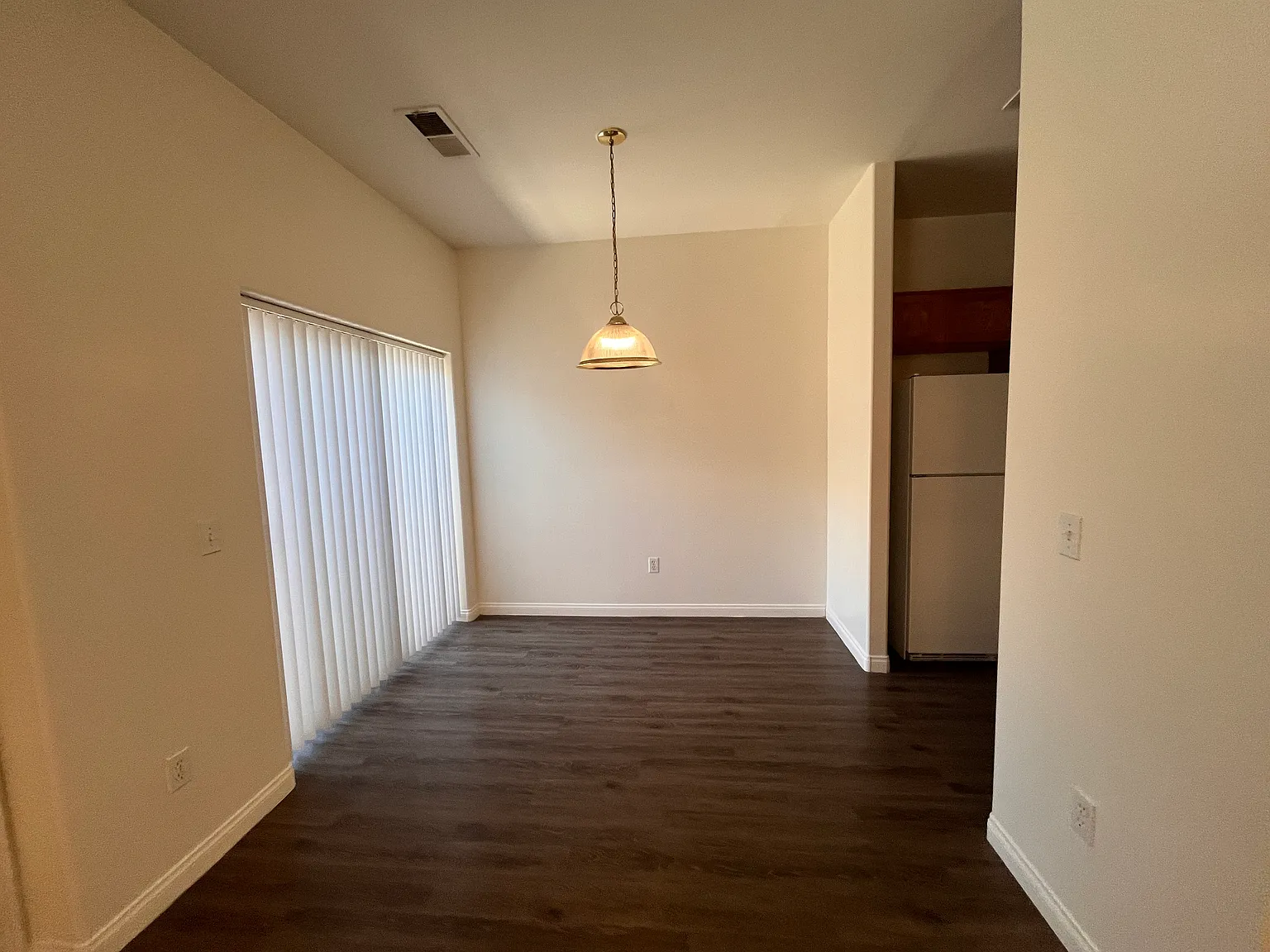 2 bed, 977 sqft, $1,695 — Photo 4