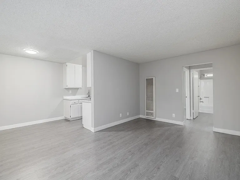 1628 W 218th St #3 — Photo 17