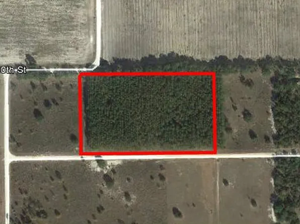 98 Trail St NW, Branford, FL 32008