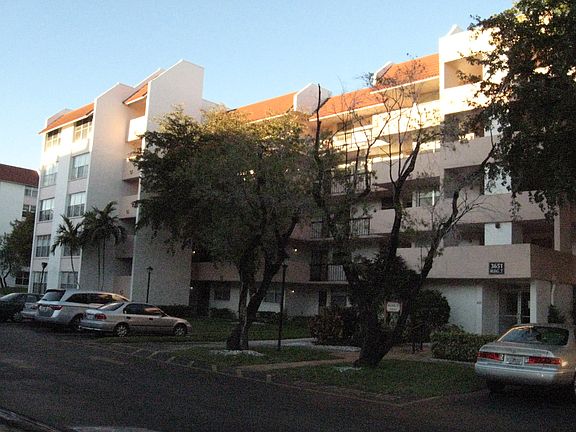 3rd image of 3651 Environ Blvd APT 456