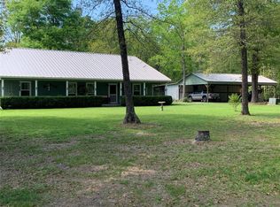 2810 Camp Ruby Rd, Livingston, TX 77351