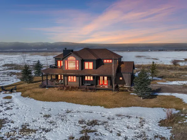 953 Dry Creek Trl, Driggs, ID 83422