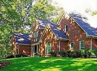 195 Lyme Ct, Roswell, GA 30075