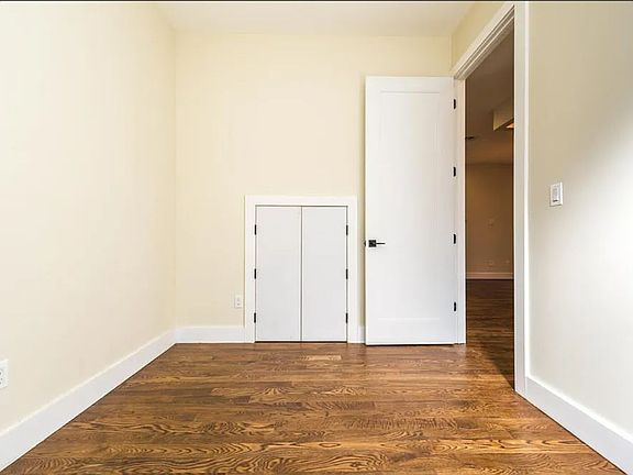 5th image of 291 Stockholm St #3L1