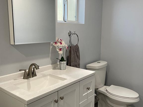 3rd image of 1071 N Avenue 51