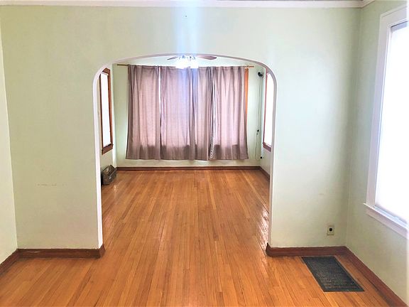 3rd image of 3242 S 61st Ave