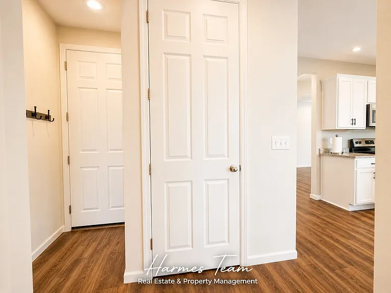 9927 Beckham St — Photo 14