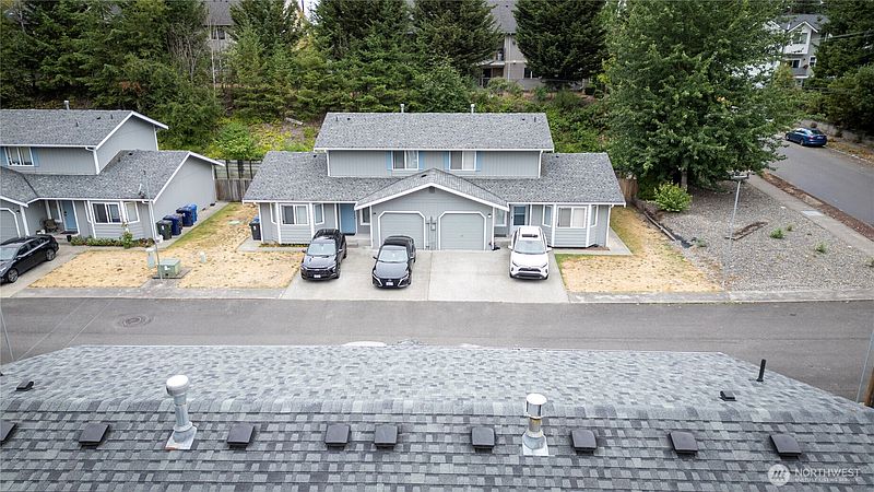 4th image of 4846 S 48th Street