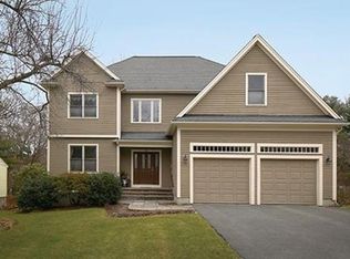 52 Pond St, Needham, MA 02492