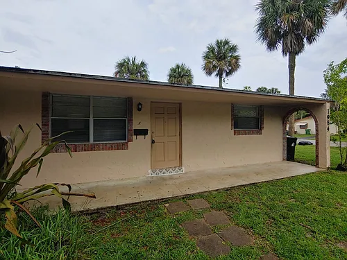 1984 SW 29th Ave #A Photo 1