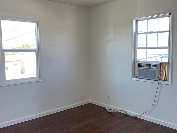 5th image of 1611 W Los Angeles Ave #1/2