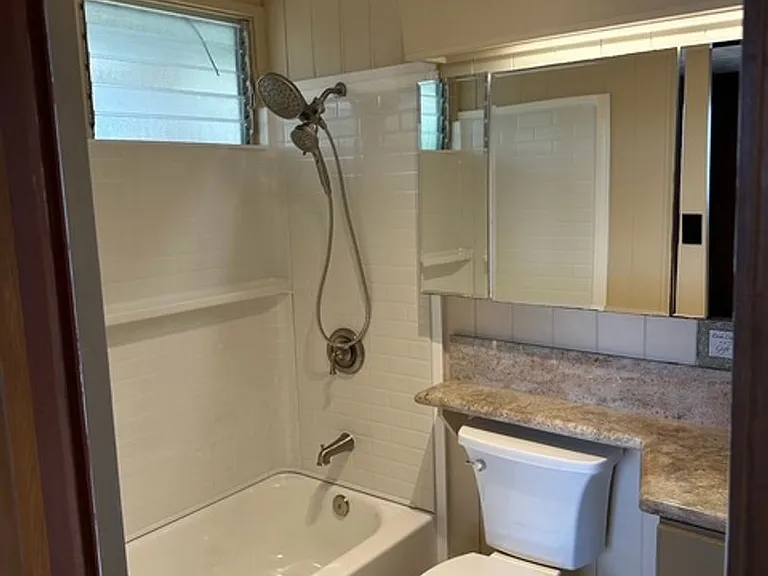 655 Hinano St #A — Photo 14