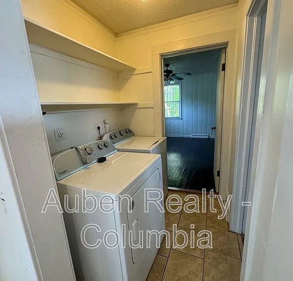 1112 Olympia Ave — Photo 12