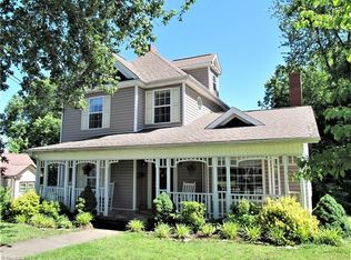 138 Orchard St, Mount Airy, NC 27030