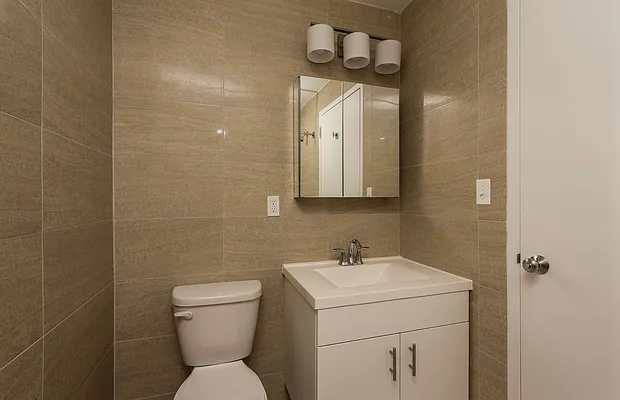 Rented by Nooklyn NYC LLC | media 44