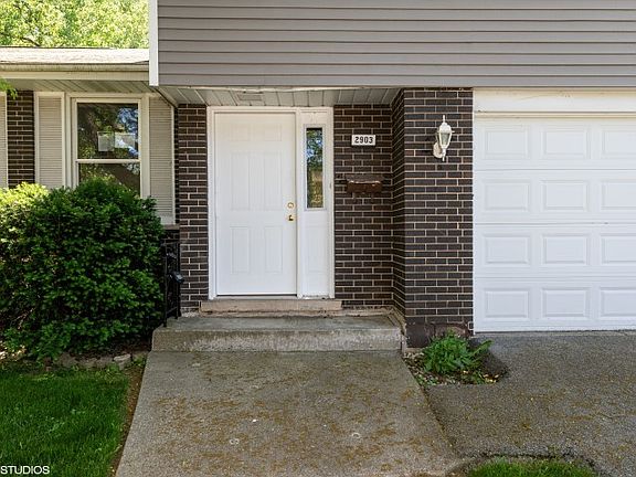 3rd image of 2903 Chayes Park Dr
