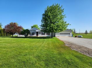 9132 W Yoder Rd, Yoder, IN 46798