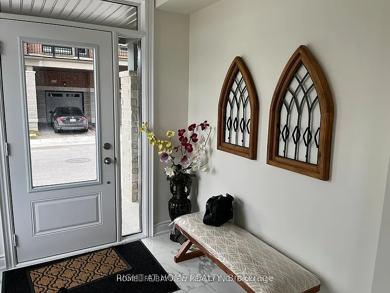 7 Griffith St W — Photo 38